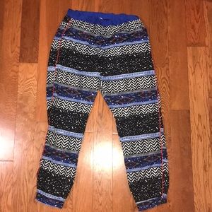 5/$30 Love Marks multicolor jogger size M